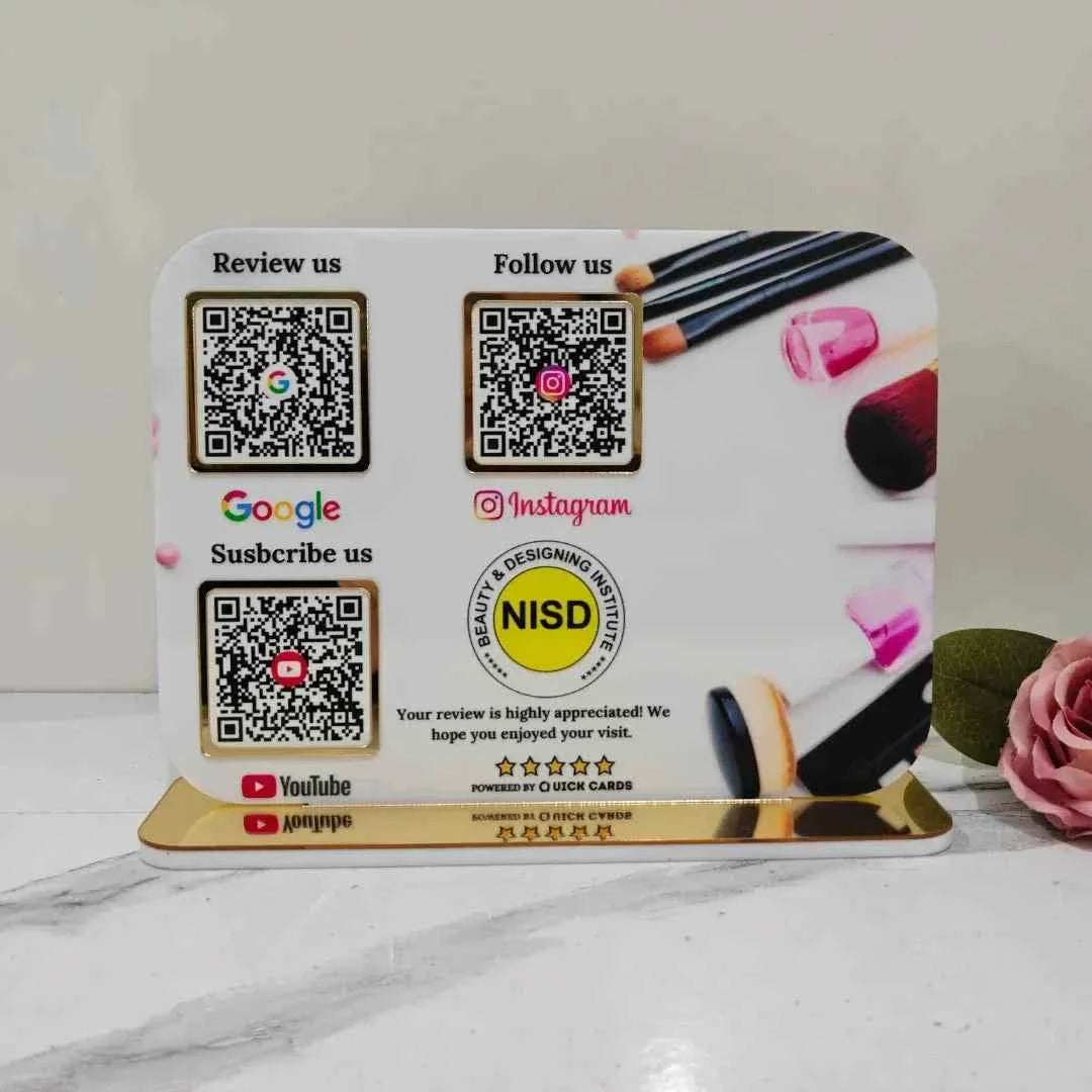 Makeup Studio 3 QR Standee